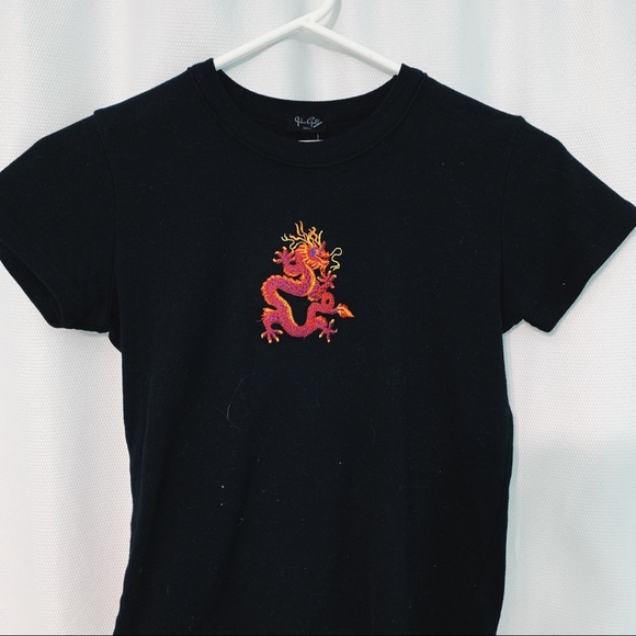 NWT brandy melville dragon ashlyn top - Picture 3 of 4